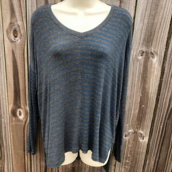 Cabi XS Striped Gray Blue Tee Hybrid Azure Top Long Sleeve V Neck Blouse 3687 - Picture 4 of 10